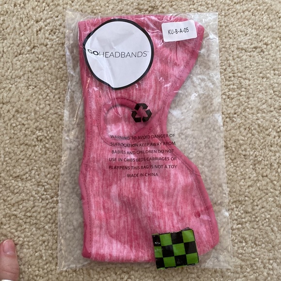 GoHeadbands pink headband with ponytail hole - Picture 2 of 3